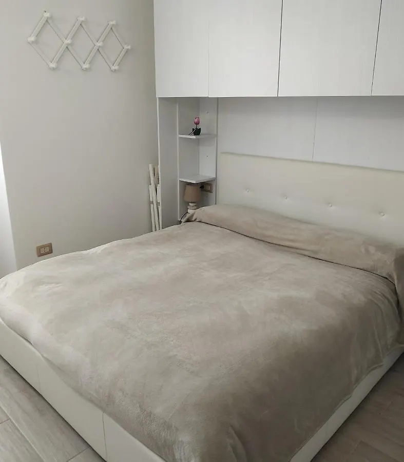 Pink And Green Apartments - Rho Fiera Milano Mind 0*,  Italy